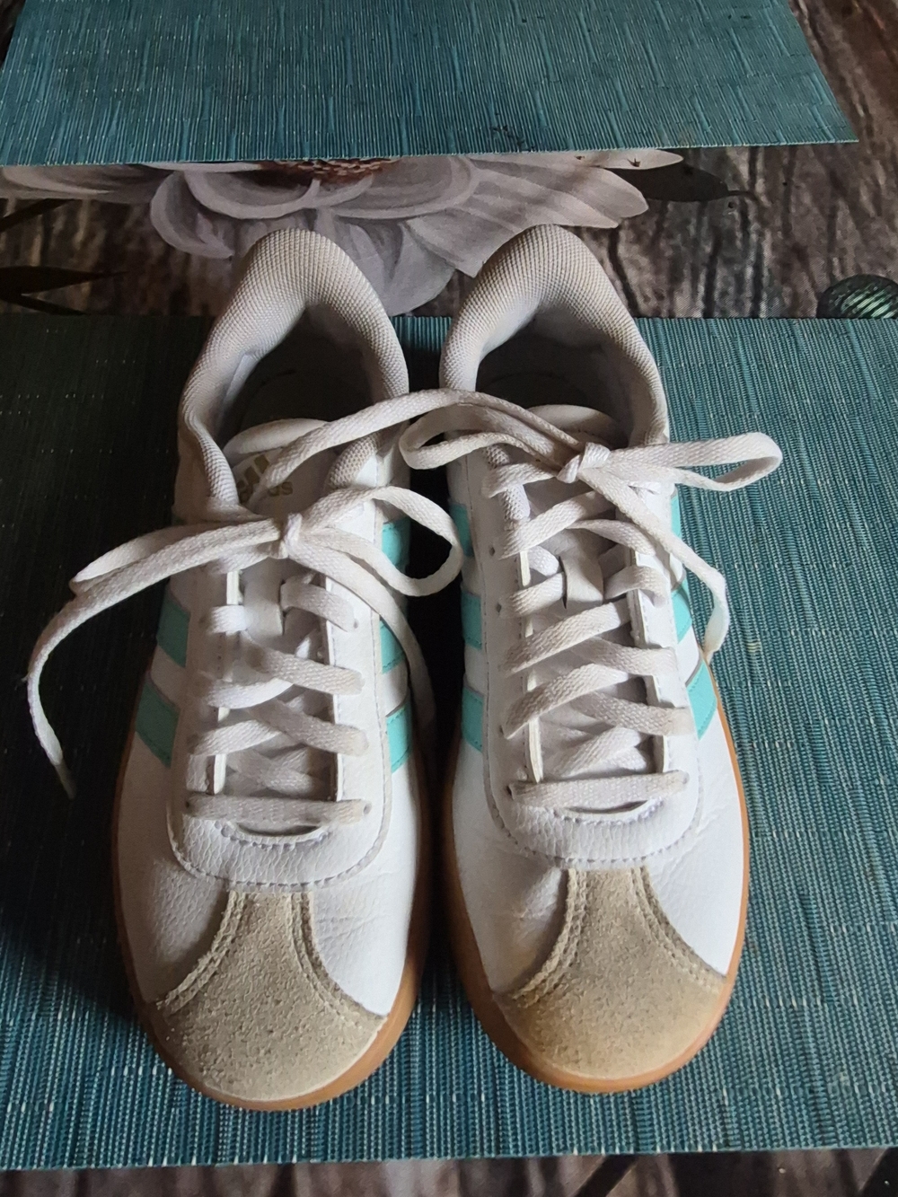 adidas White Sneakers with Teal Stripes - Kids Lace-Up
